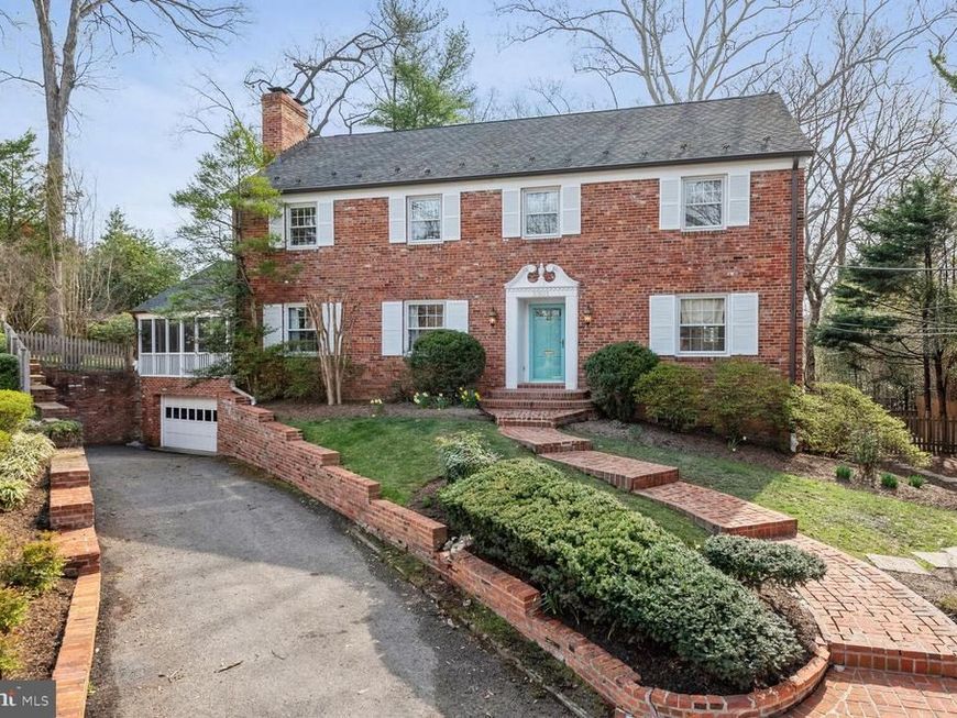 5801 Hillburne Way , Chevy Chase, MD 20815 Main Photo