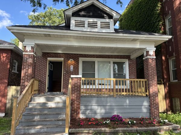 8305 S MARYLAND Avenue , Chicago, IL 60619