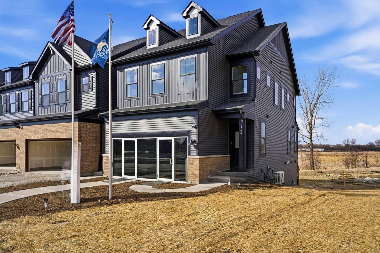 2732 Preserve Circle, Unit 13001, Aurora, IL 60502 Main Photo