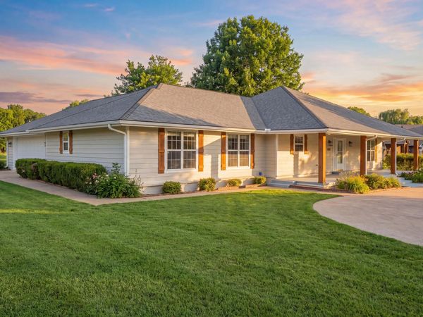 3120 Old Dike Road , Grove, OK 74344
