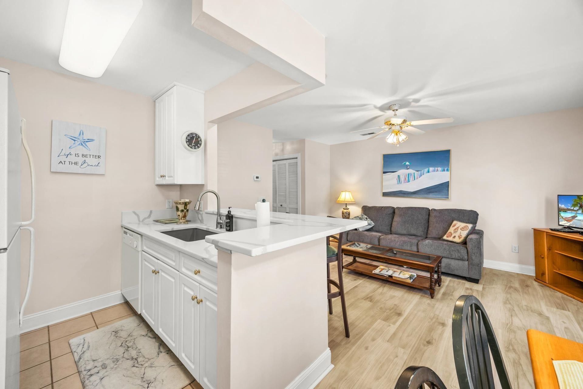2703 Edge Dr. Photo 11