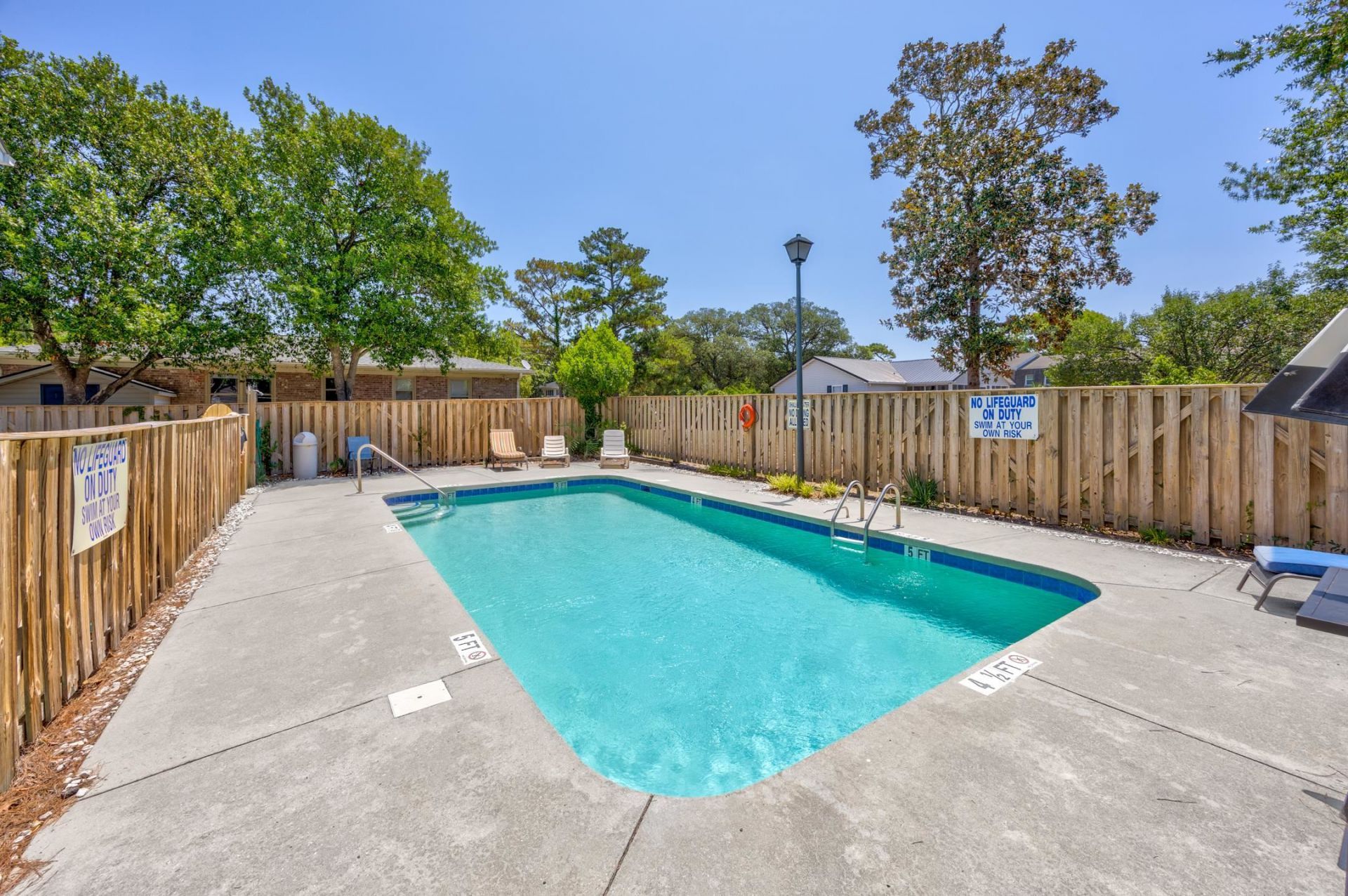 2703 Edge Dr. Photo 40