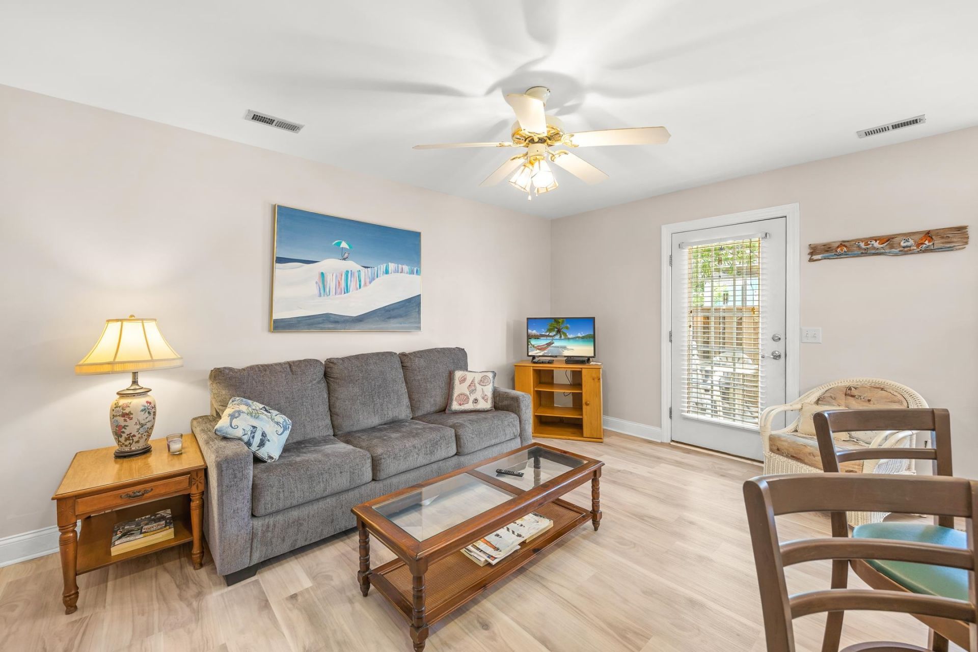 2703 Edge Dr. Photo 5