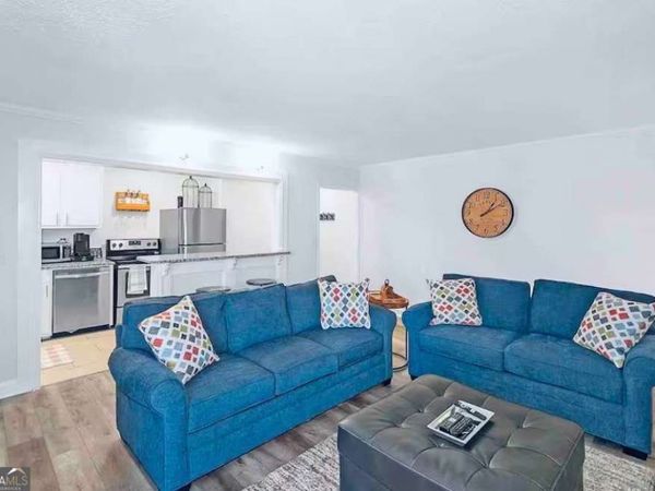 300 Peachtree Street NE, Unit 10O, Atlanta, GA 30308