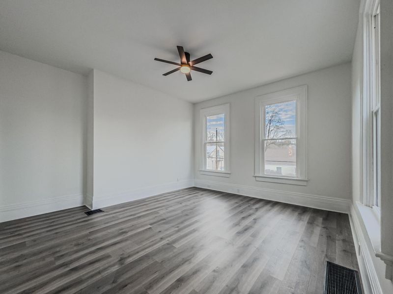 1035 John Street, Covington, KY 41016 Photo 6