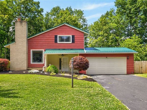 136 Holiday Lane, Canandaigua, NY 14424