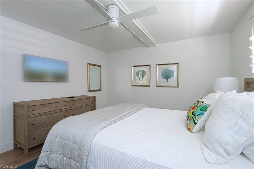 222 Harbour Dr , Unit 105, Naples, FL 34103 Photo