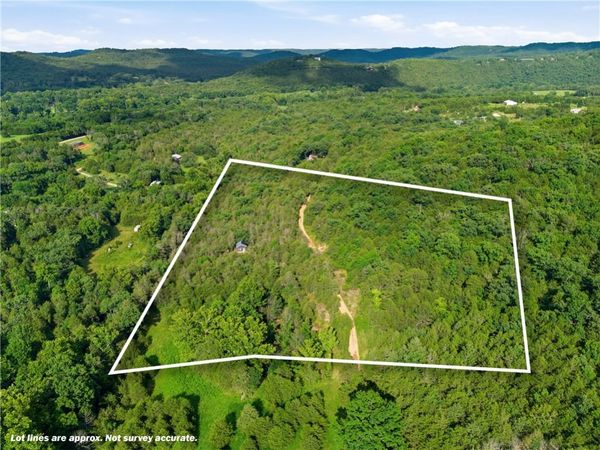 19010 Highway 62 , Eureka Springs, AR 72631