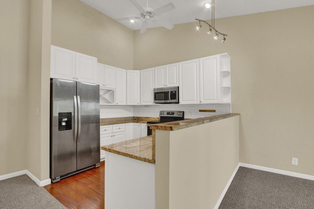 6563 Chasewood Drive, Unit F, Jupiter, FL 33458 Photo