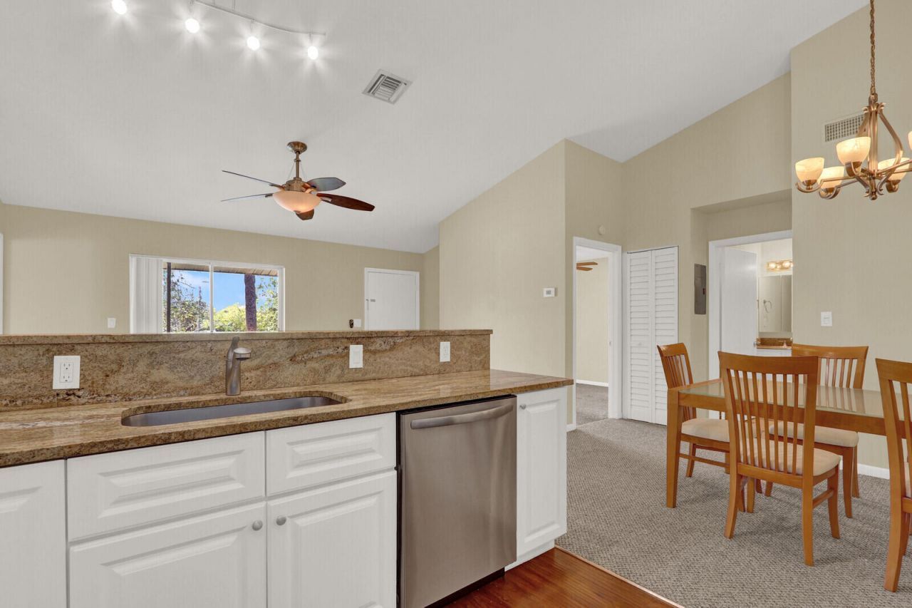 6563 Chasewood Drive, Unit F, Jupiter, FL 33458 Photo