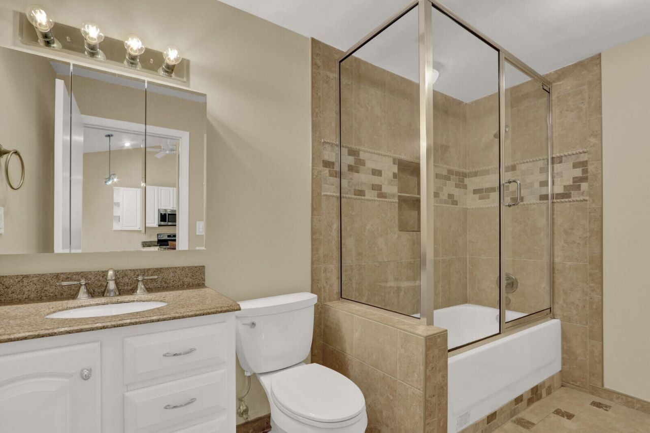 6563 Chasewood Drive, Unit F, Jupiter, FL 33458 Photo