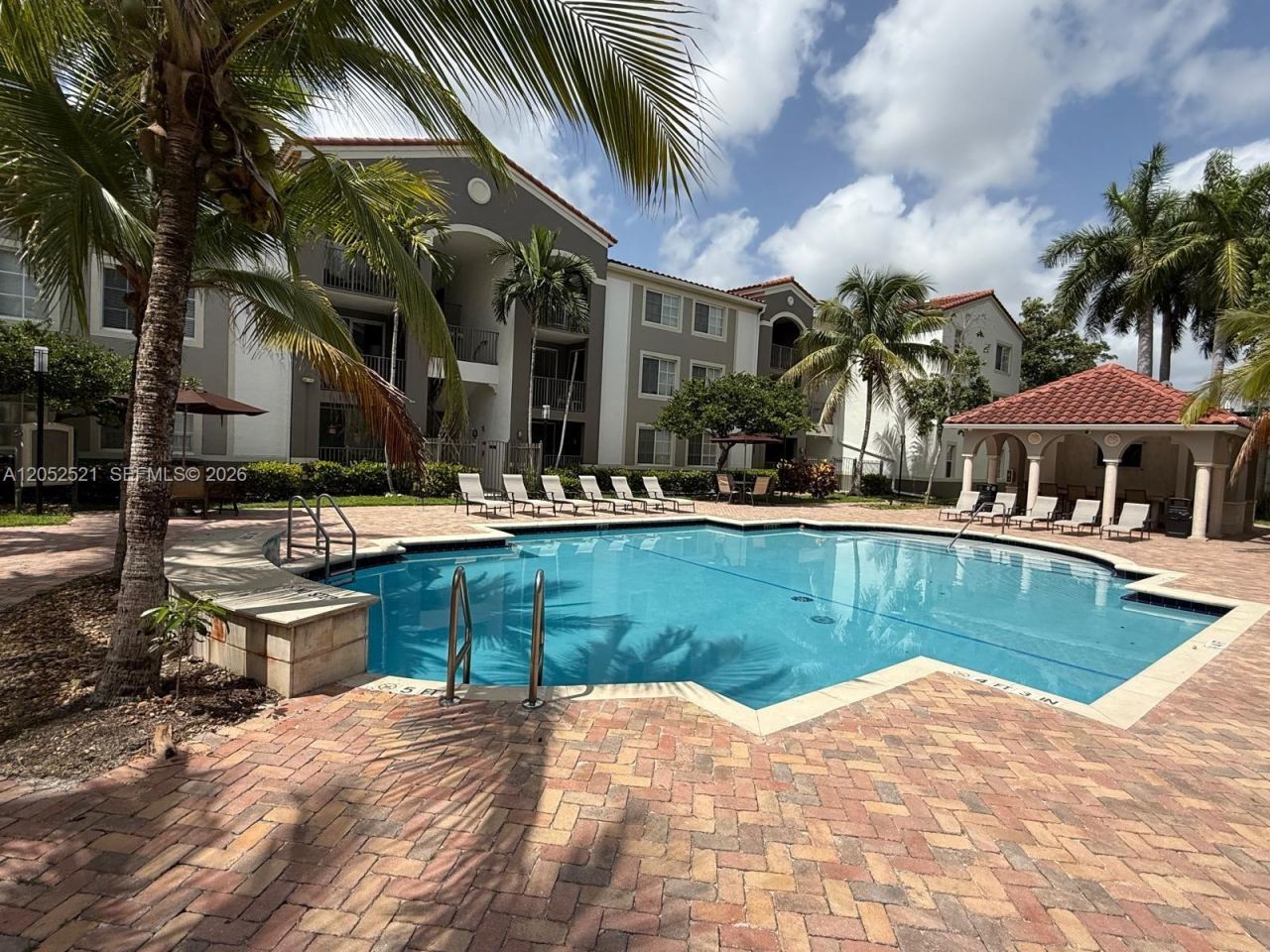 6861 SW 44th St , Unit 205, Miami, FL 33155 Photo