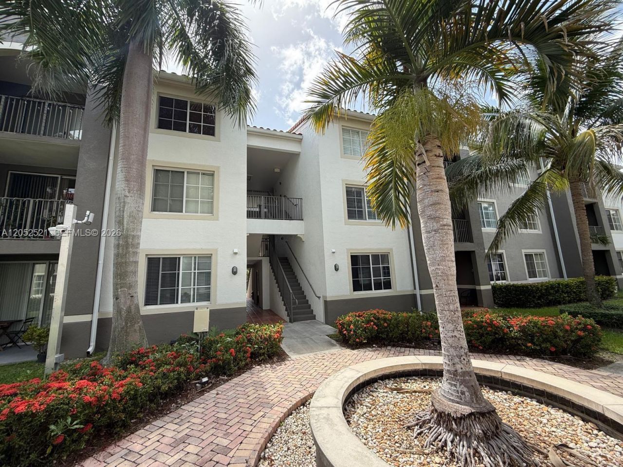 6861 SW 44th St , Unit 205, Miami, FL 33155 Photo