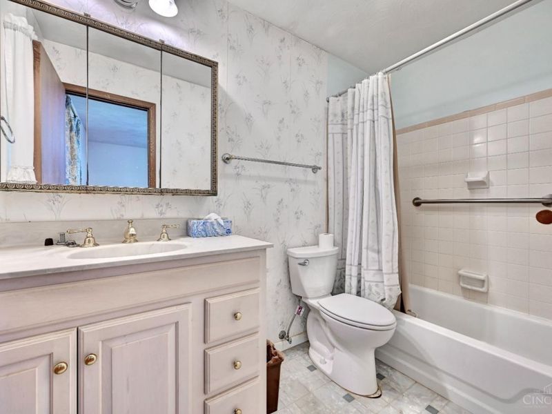 8043 Dimmick Road, West Chester, OH 45241 Photo 7