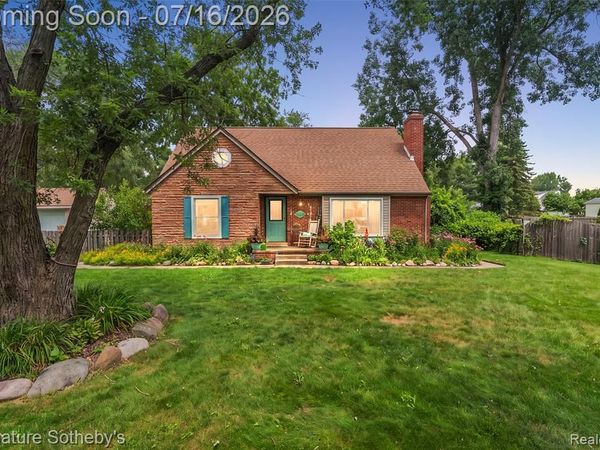 28300 Oakley Street, Livonia, MI 48154