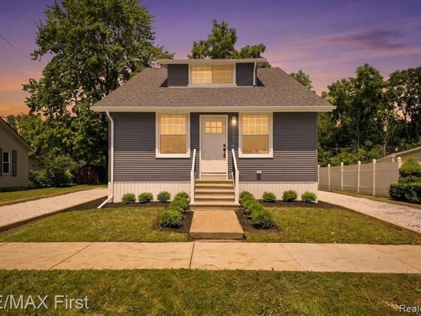30655 Elk Street, New Haven Vlg, MI 48048