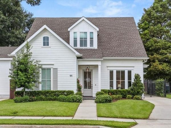11 METAIRIE Court, Metairie, LA 70001