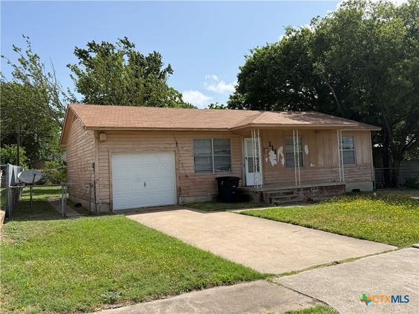 111 W Vardeman Avenue , Killeen, TX 76541