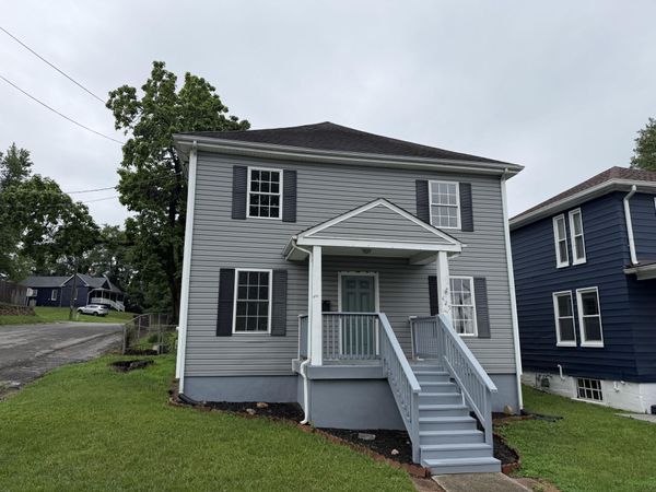 425 Jefferson AVE , Vinton, VA 24179