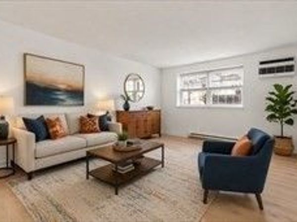 881 Main St, Unit 5, Walpole, MA 02081