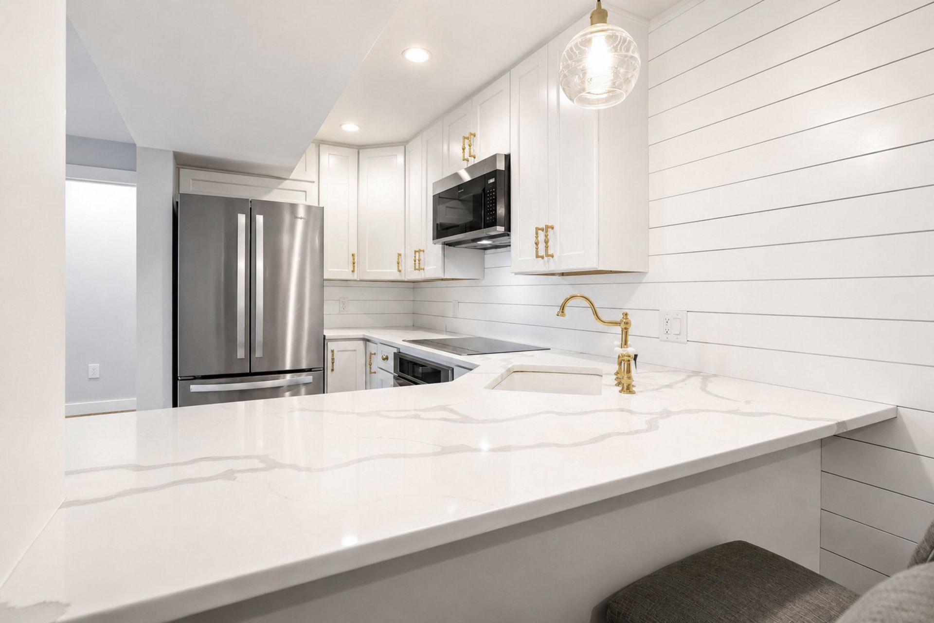 55 Ashley Avenue Photo 10