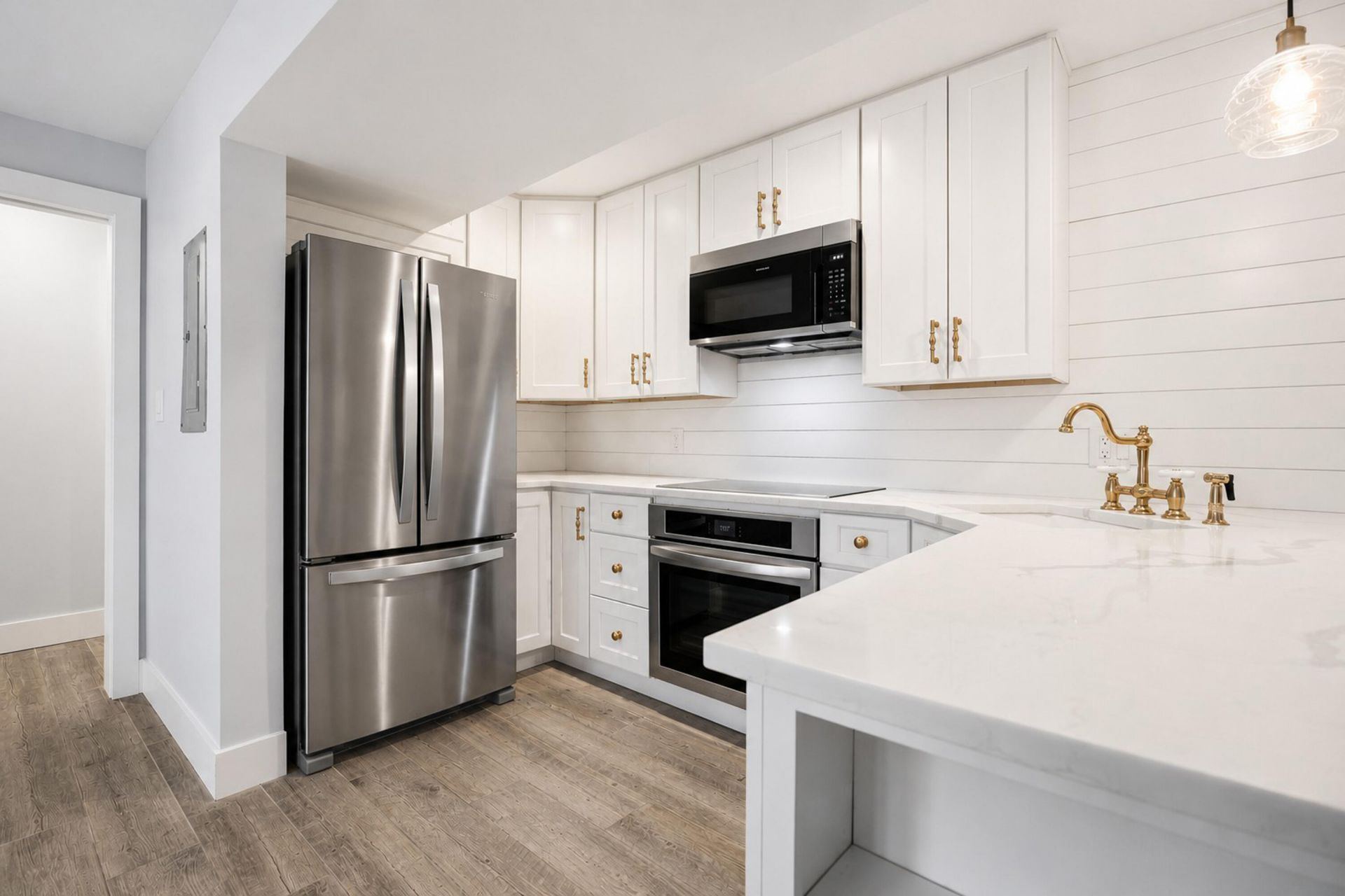55 Ashley Avenue Photo 12