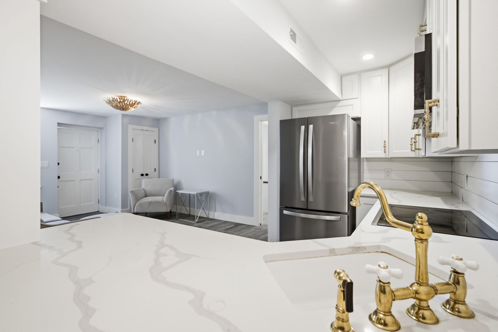 55 Ashley Avenue Photo 14