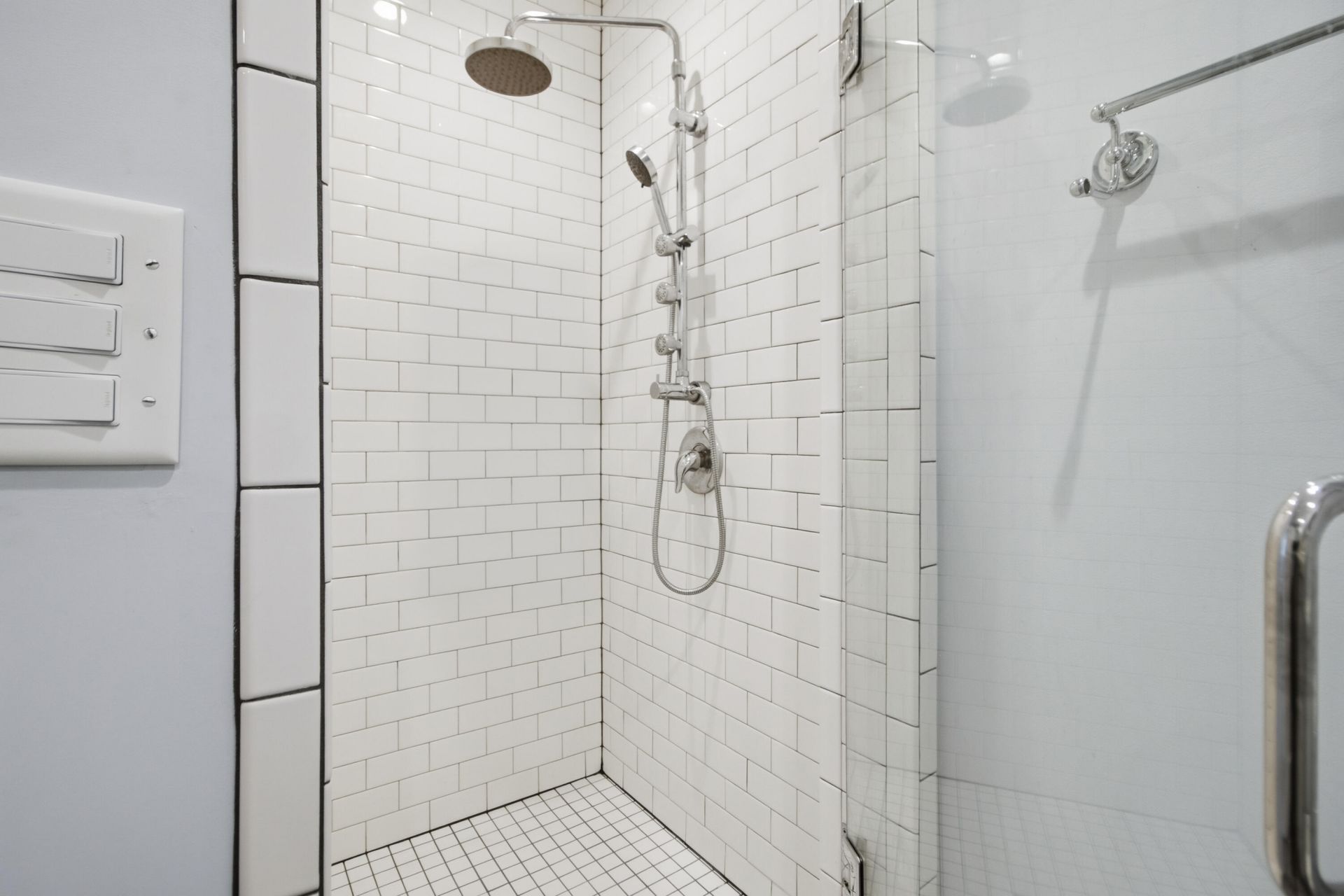 55 Ashley Avenue Photo 18