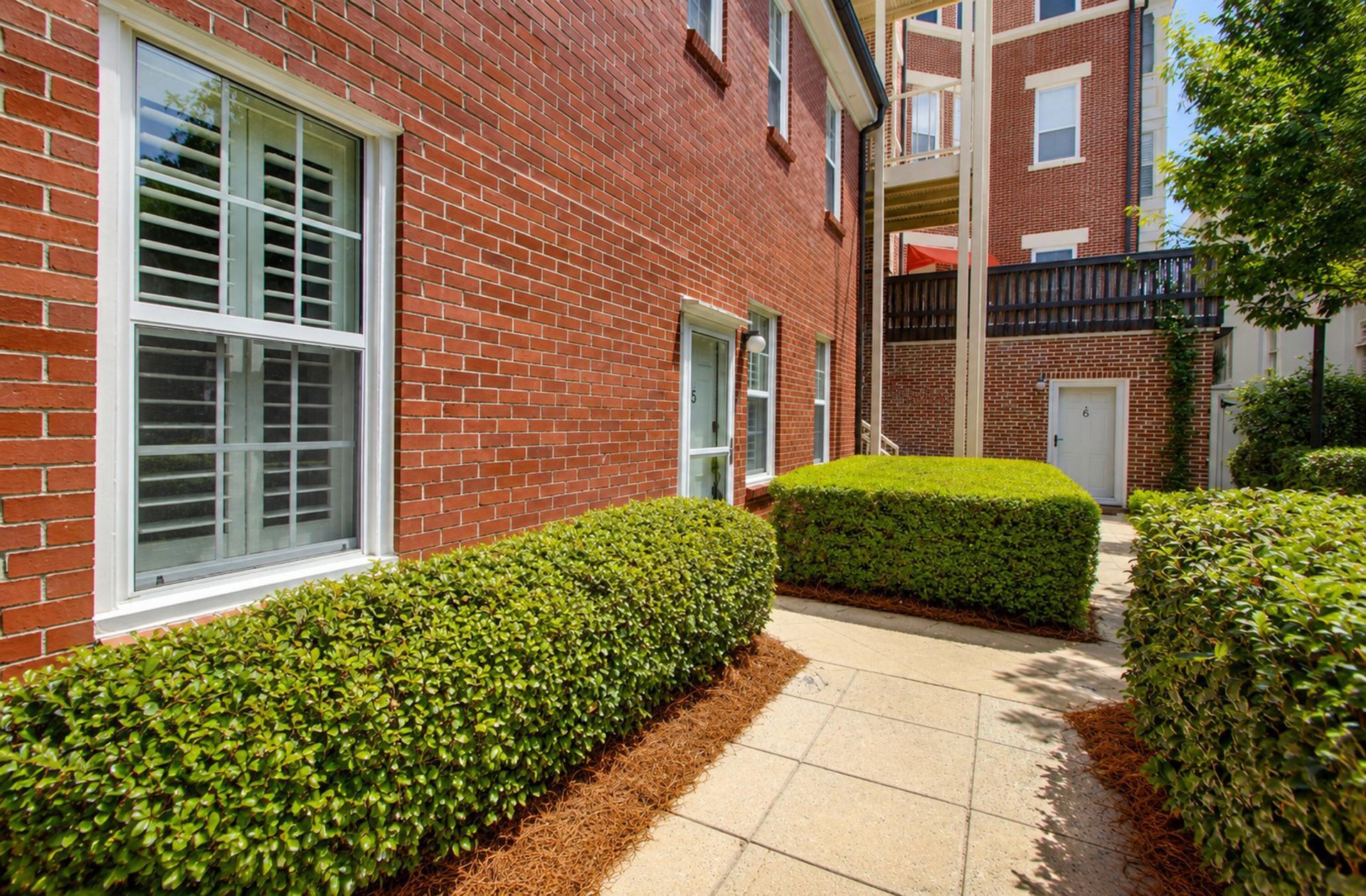 55 Ashley Avenue Photo 35