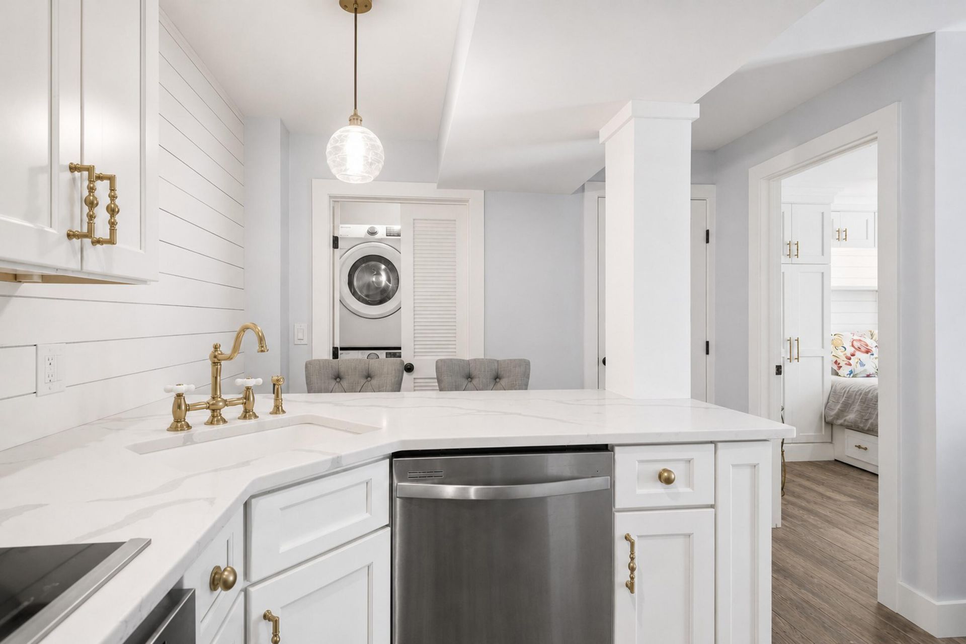 55 Ashley Avenue Photo 7