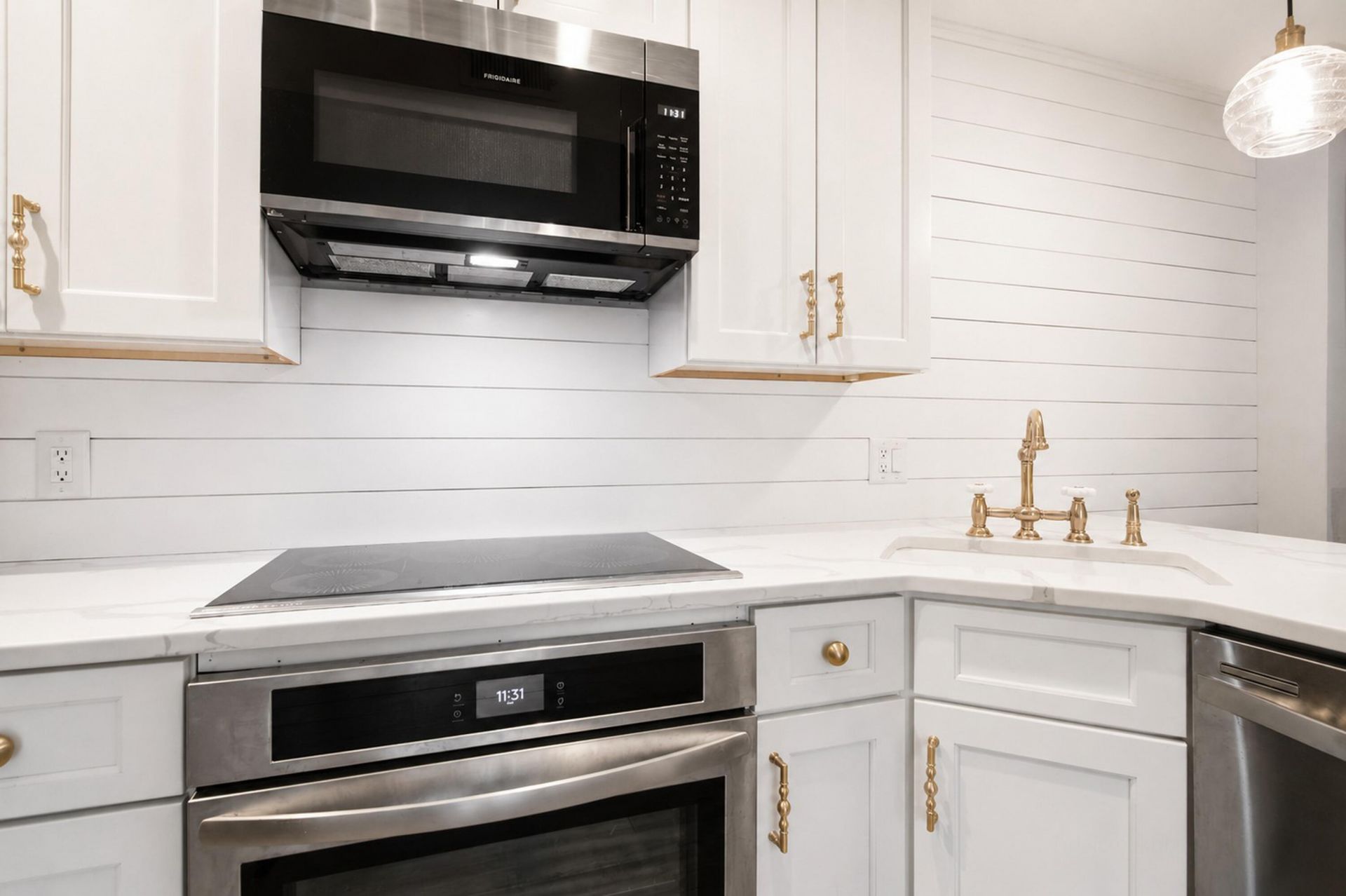 55 Ashley Avenue Photo 8