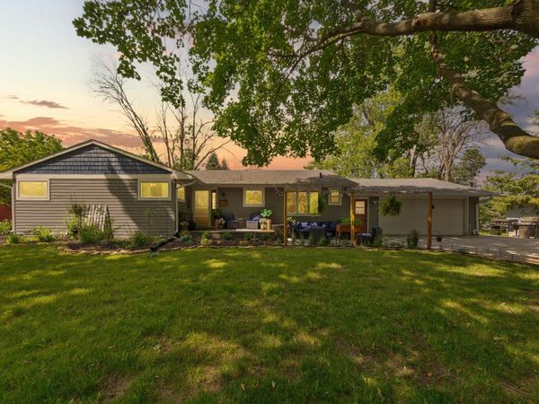 406 Ivanhoe Avenue W, Northfield, MN 55057