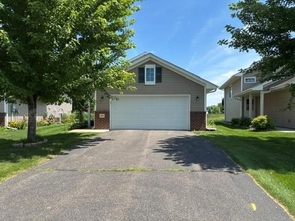 106 Garner Circle, Montrose, MN 55363