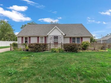 23 Cherry Lane, Cheektowaga, NY 14225