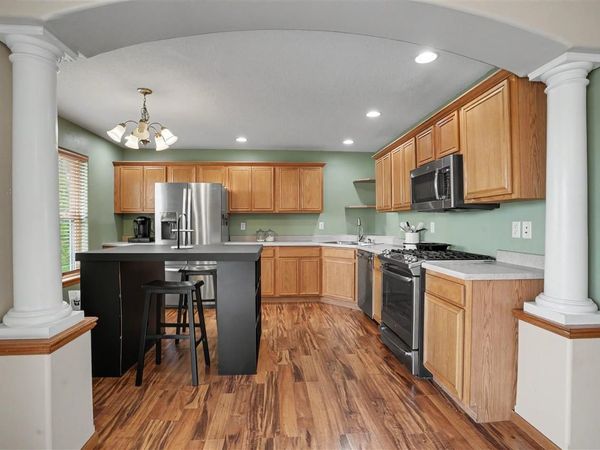 1582 Deerfield Dr., North Liberty, IA 52317