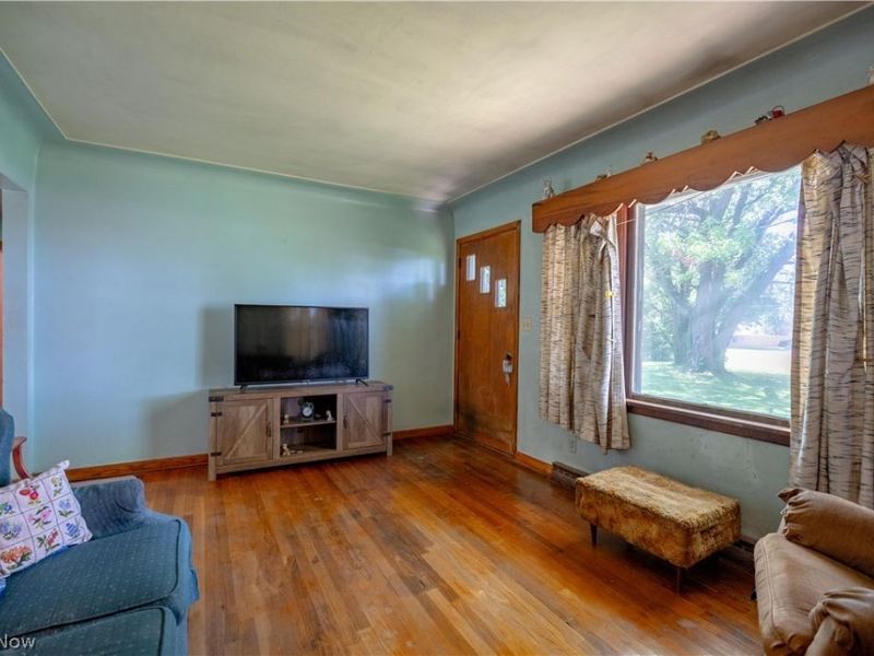 8753 S Duck Creek Road, Berlin Center, OH 44401 Photo 10