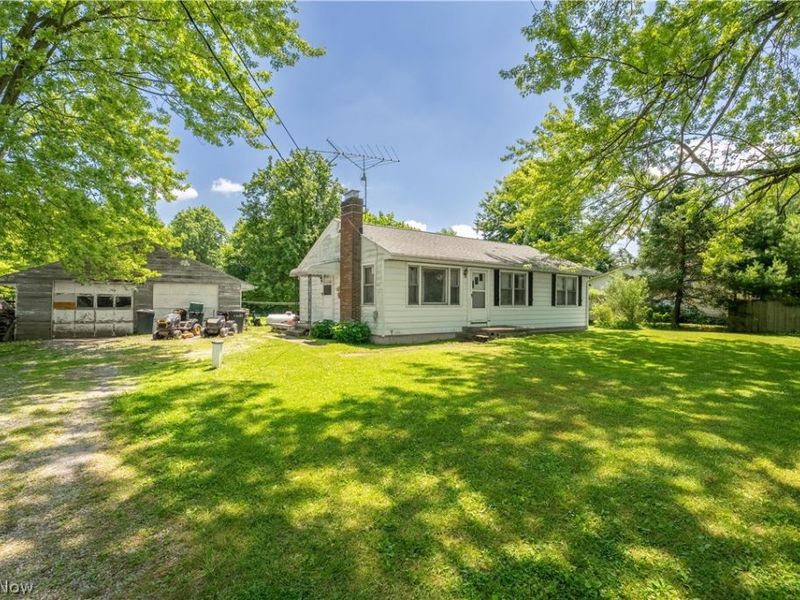 8753 S Duck Creek Road, Berlin Center, OH 44401 Photo 3