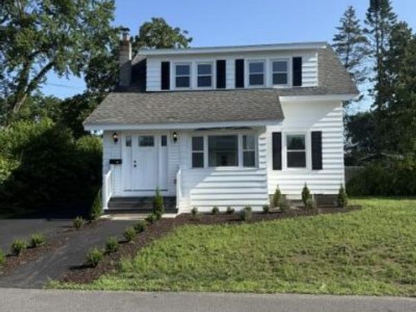 61 Woodlawn Road, Colonie, NY 12110