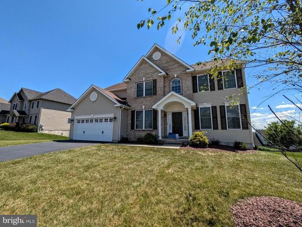 250 DANBURY DRIVE , NAZARETH, PA 18064