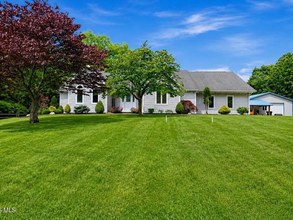 5850 Wilkins Road, Whitehouse, OH 43571