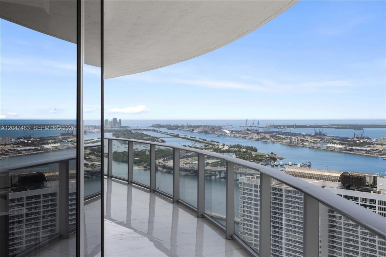 488 NE 18th St , Unit 4900, Miami, FL 33132 Photo