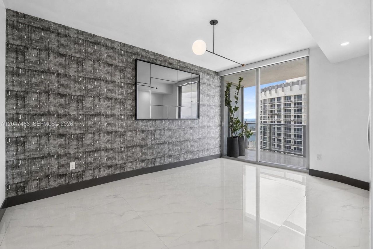 488 NE 18th St, Unit 4900, Miami, FL 33132 Photo