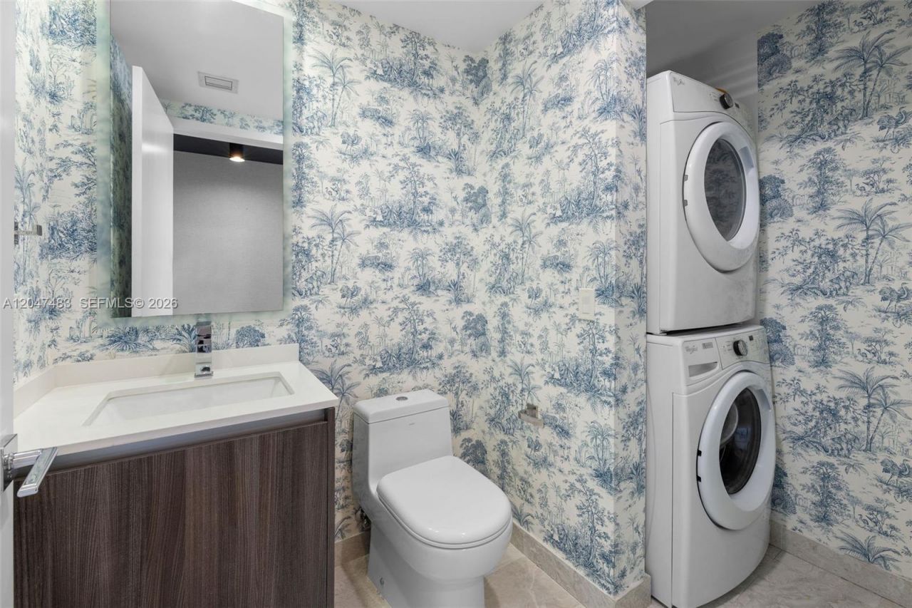 488 NE 18th St, Unit 4900, Miami, FL 33132 Photo