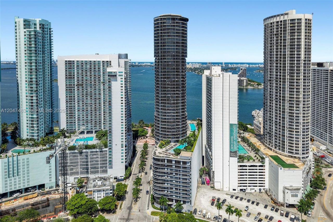 488 NE 18th St, Unit 4900, Miami, FL 33132 Photo