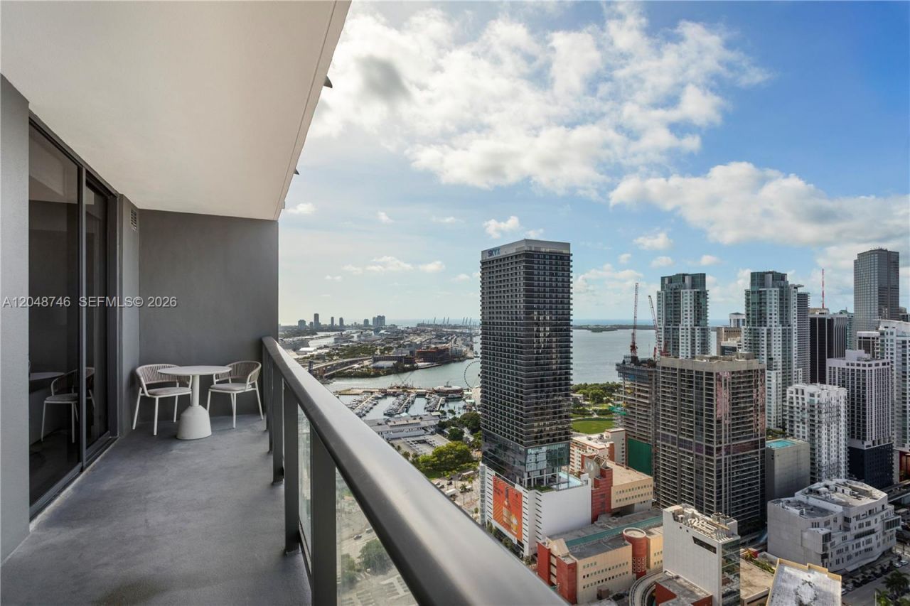 601 NE 1st St , Unit 3907, Miami, FL 33132 Photo