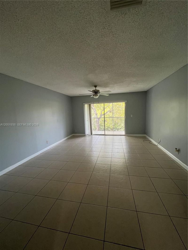 2740 Forest Hills Blvd, Unit 202, Coral Springs, FL 33065 Photo