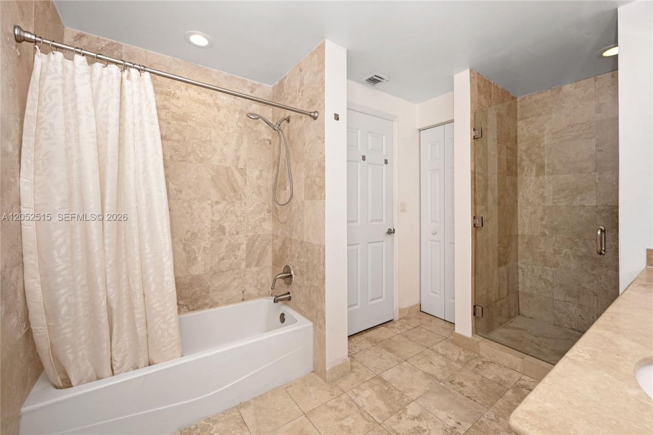 1745 E Hallandale Beach Blvd, Unit 2501W, Hallandale Beach, FL 33009 Photo