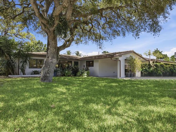 2001 N VICTORIA PARK Road, Fort Lauderdale, FL 33305