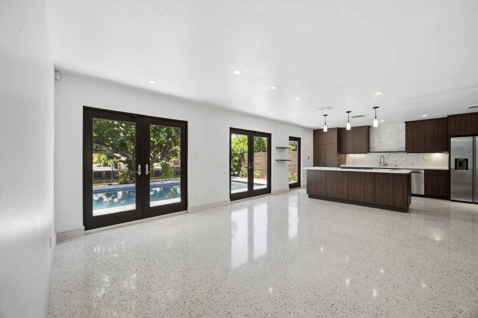 2001 N Victoria Park Road, Fort Lauderdale, FL 33305 Photo