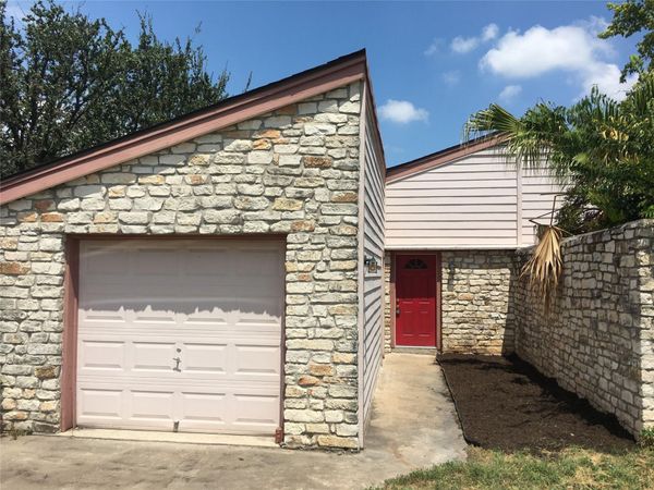 906 Sirocco DR, Unit A, Austin, TX 78745